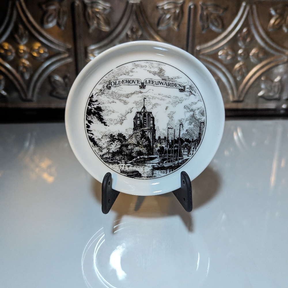 Vintage Mosa Porcelain Black & White Miniature Plate/Coaster.